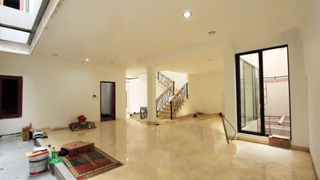 Beautiful house in the prime area of Kebayoran baru