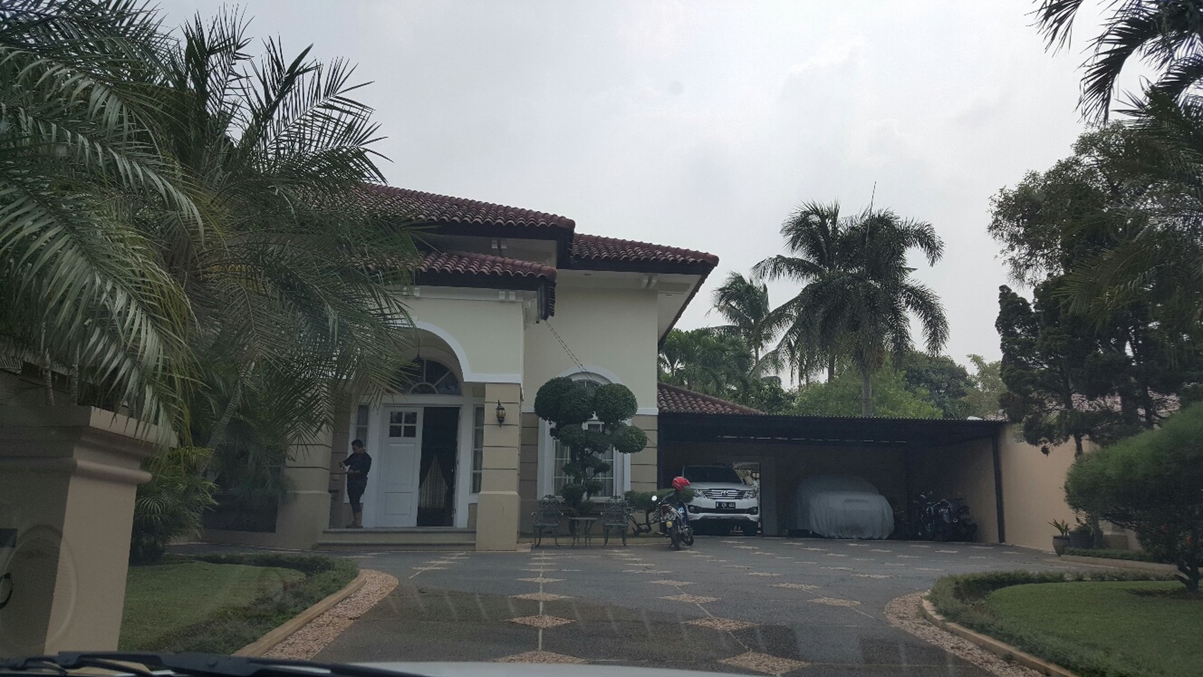 Disewakan Rumah di Taman Golf - Lippo Karawaci