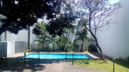 Big House..big Pool...big Opportunity....quiet Area...