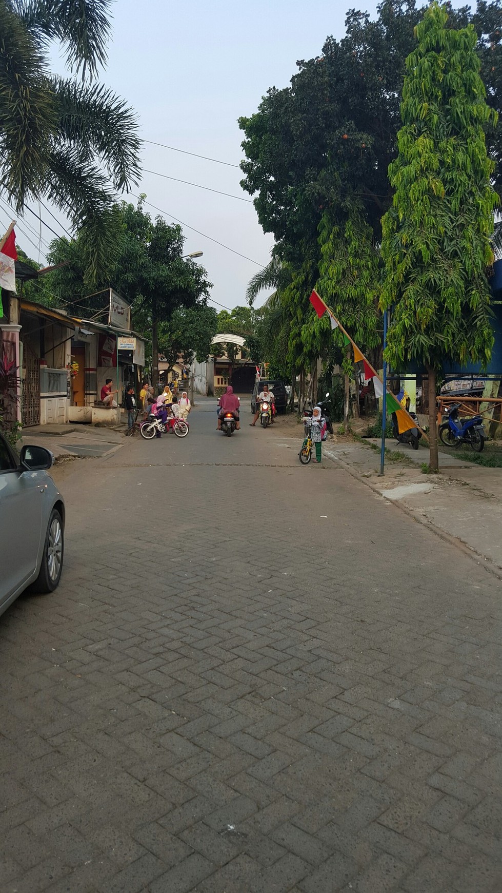 Dijual Rumah Jl. Kahuripan Raya - Perum 3, Karawaci