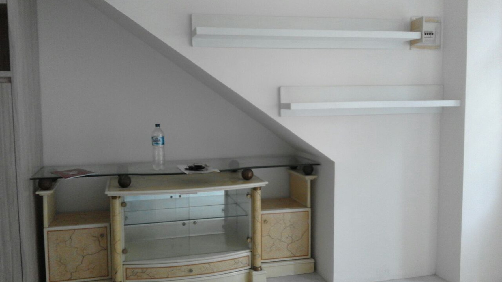 Disewawakn Townhouse Taman Paris Lantai Dasar - Lippo Karawaci