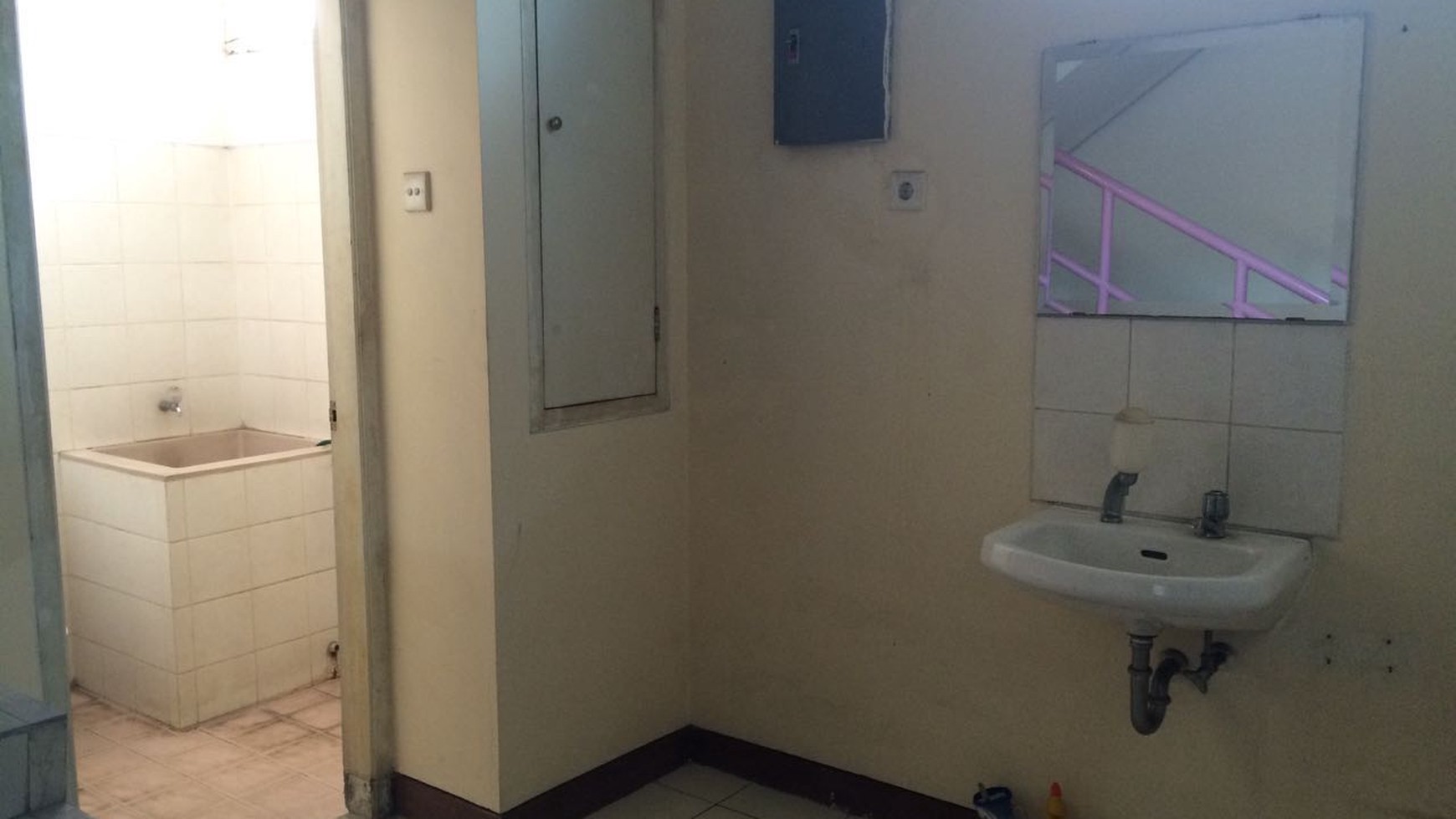 Disewakan Ruko Gajah Mada 3.5 Lantai - Lippo Karawaci