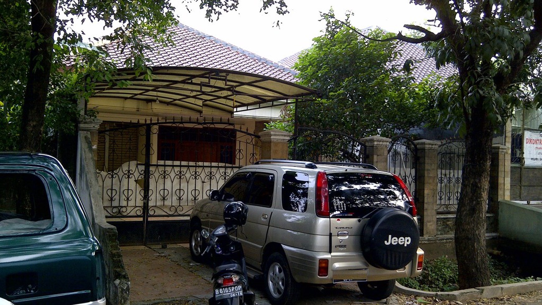 Rumah siap huni di Joglo Jakarta Barat