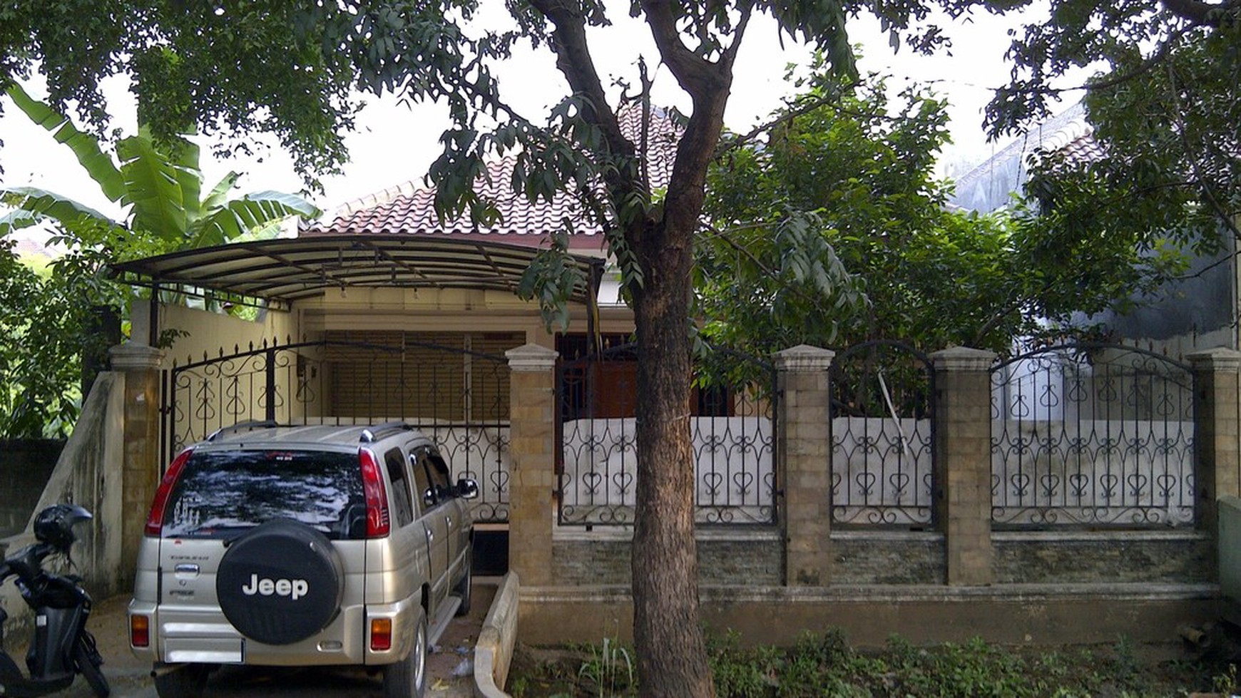 Rumah siap huni di Joglo Jakarta Barat