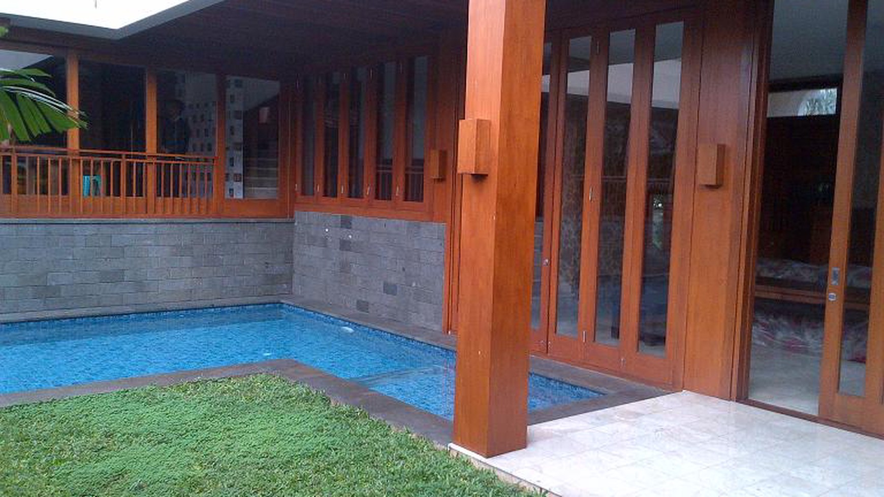 Western House Style in Cipete