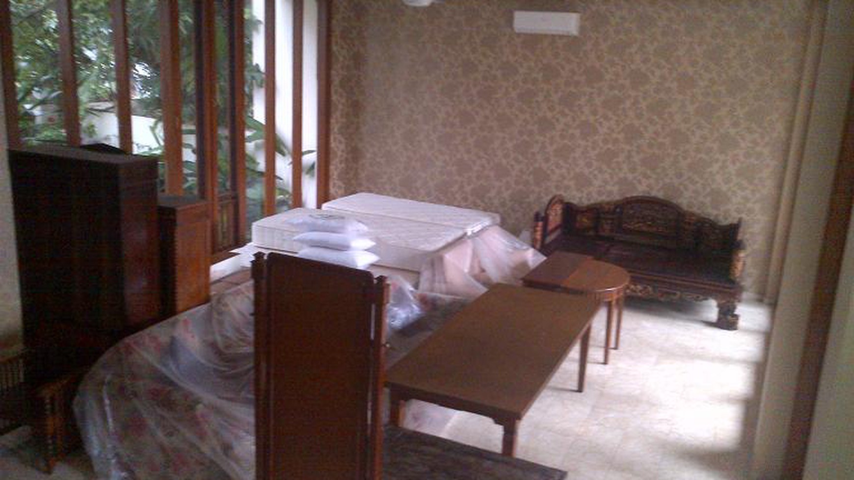 Western House Style in Cipete