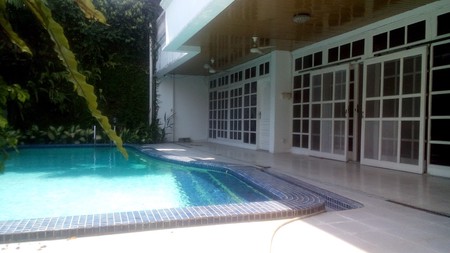 Bright and Nice house in Kebayoran Baru