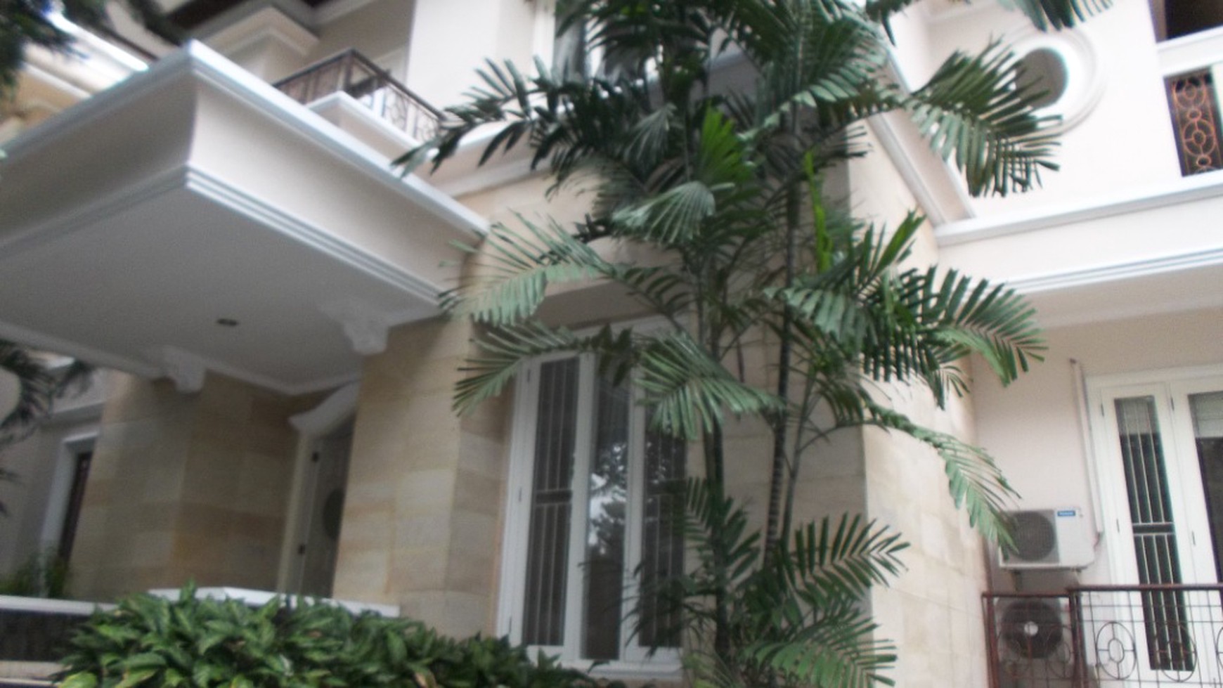 beautiful house in the prime area of Pondok Indah