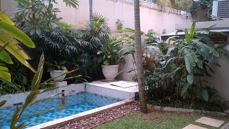 Quite Town House in Kemang Residence