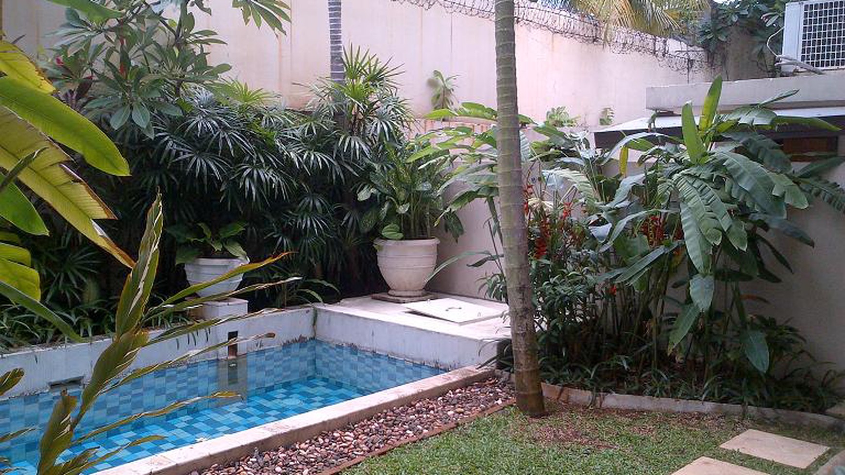 Quite Town House in Kemang Residence