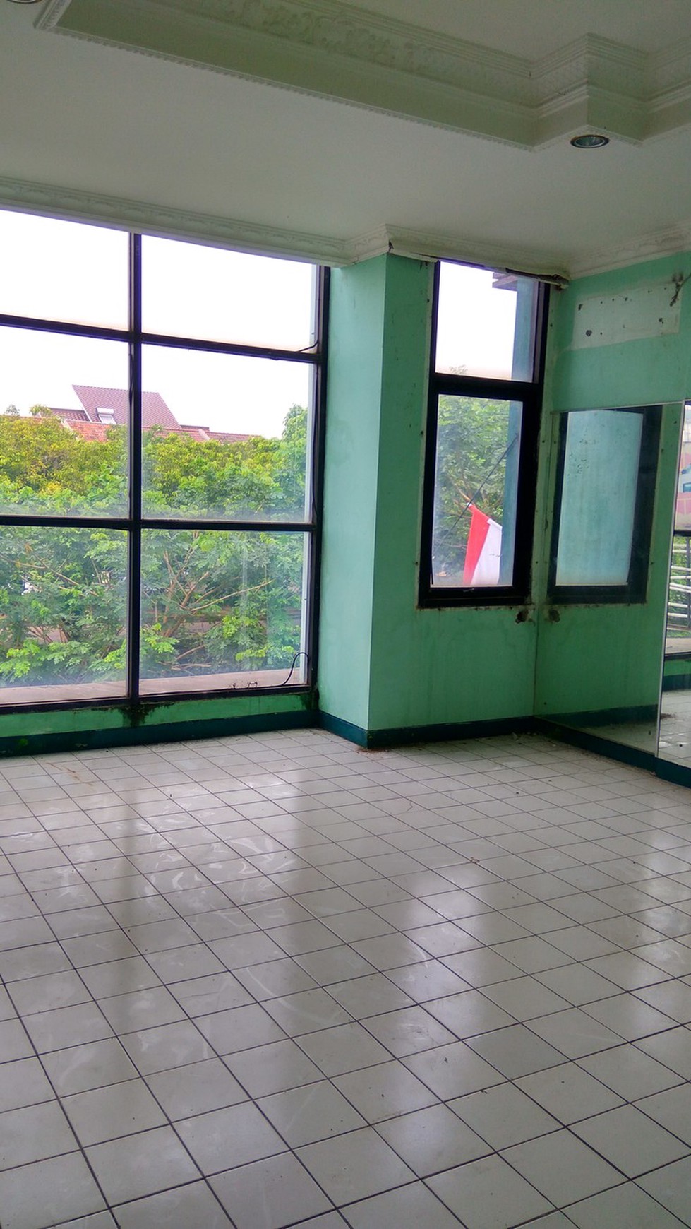 Dijual Ruko 3 Lantai di Jl. Kelapa Gading Selatan - Gading Serpong