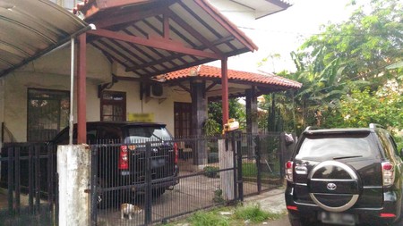 Dijual Rumah Nyaman Komp Deplu Daerah Kreo