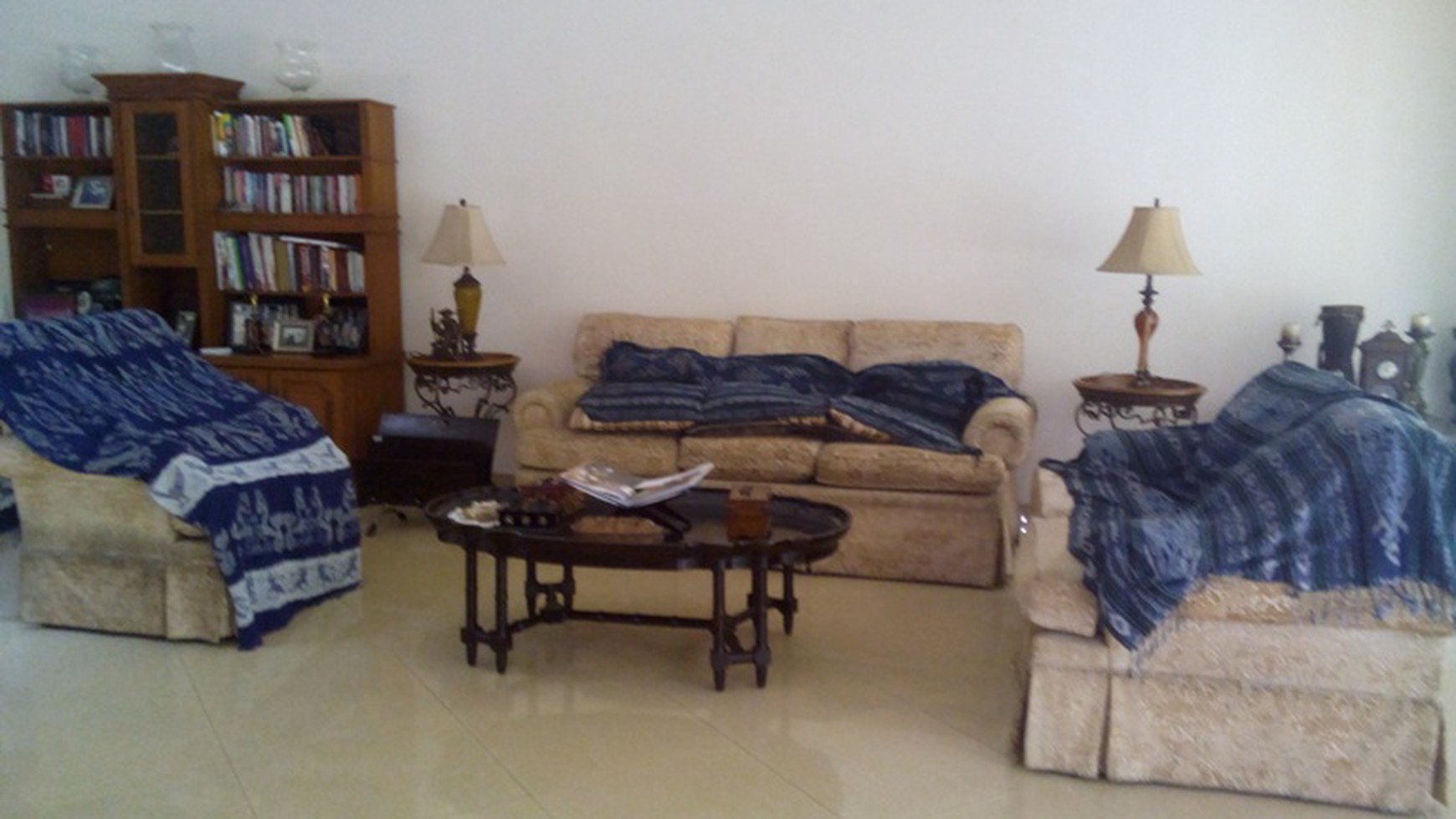 Big House..big Pool...big Opportunity....quiet Area...