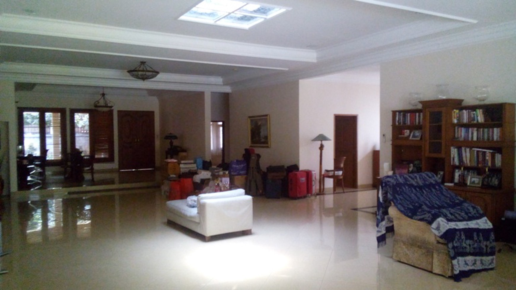 Big House..big Pool...big Opportunity....quiet Area...