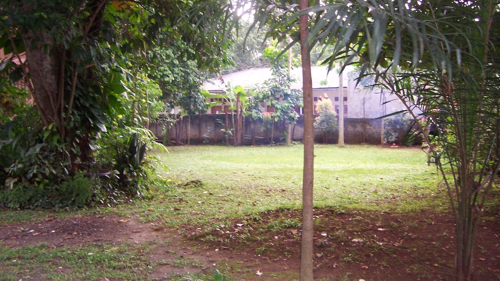 Rumah Villa yang asri di Limo