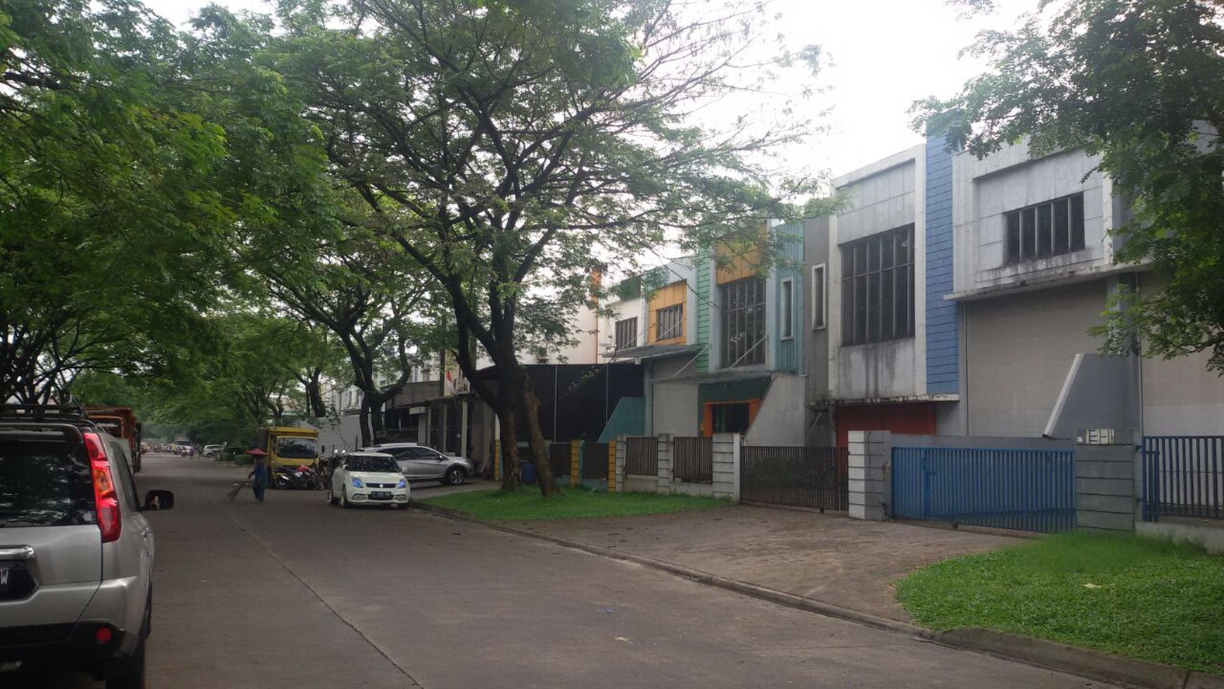 Gudang siap usaha di Taman Tekno