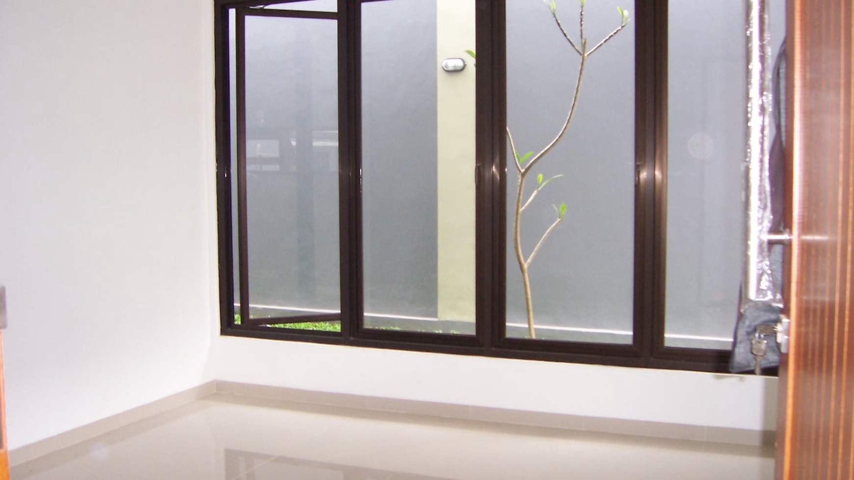 Rumah Cluster di Cirendeu 100% Baru