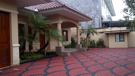 Comfortable and Beautiful House in area kemang