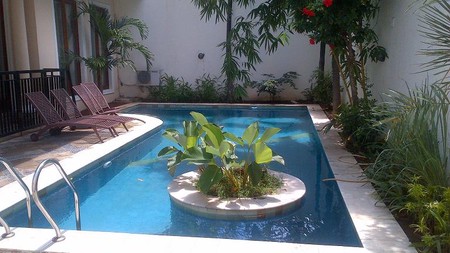 Quite and Good House in Mega Kuningan