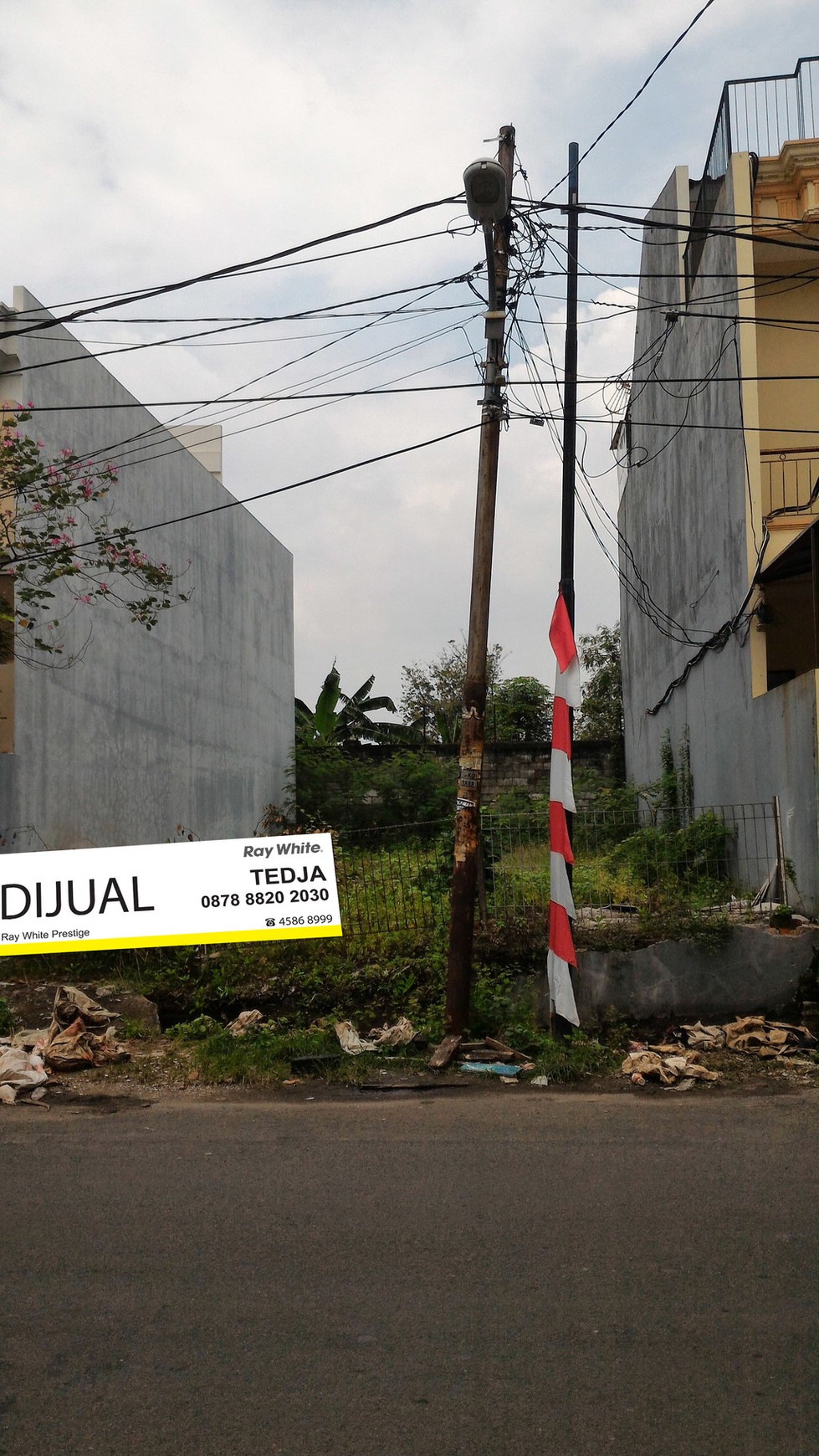 Lokasi cocok untuk usaha dan kantor , tempat tinggal maupun untuk kos