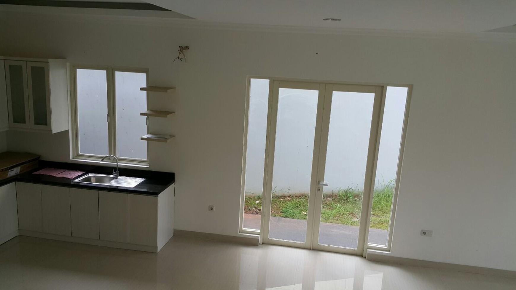 Dijual Rumah Taman Ubud Polos - Lippo Karawaci