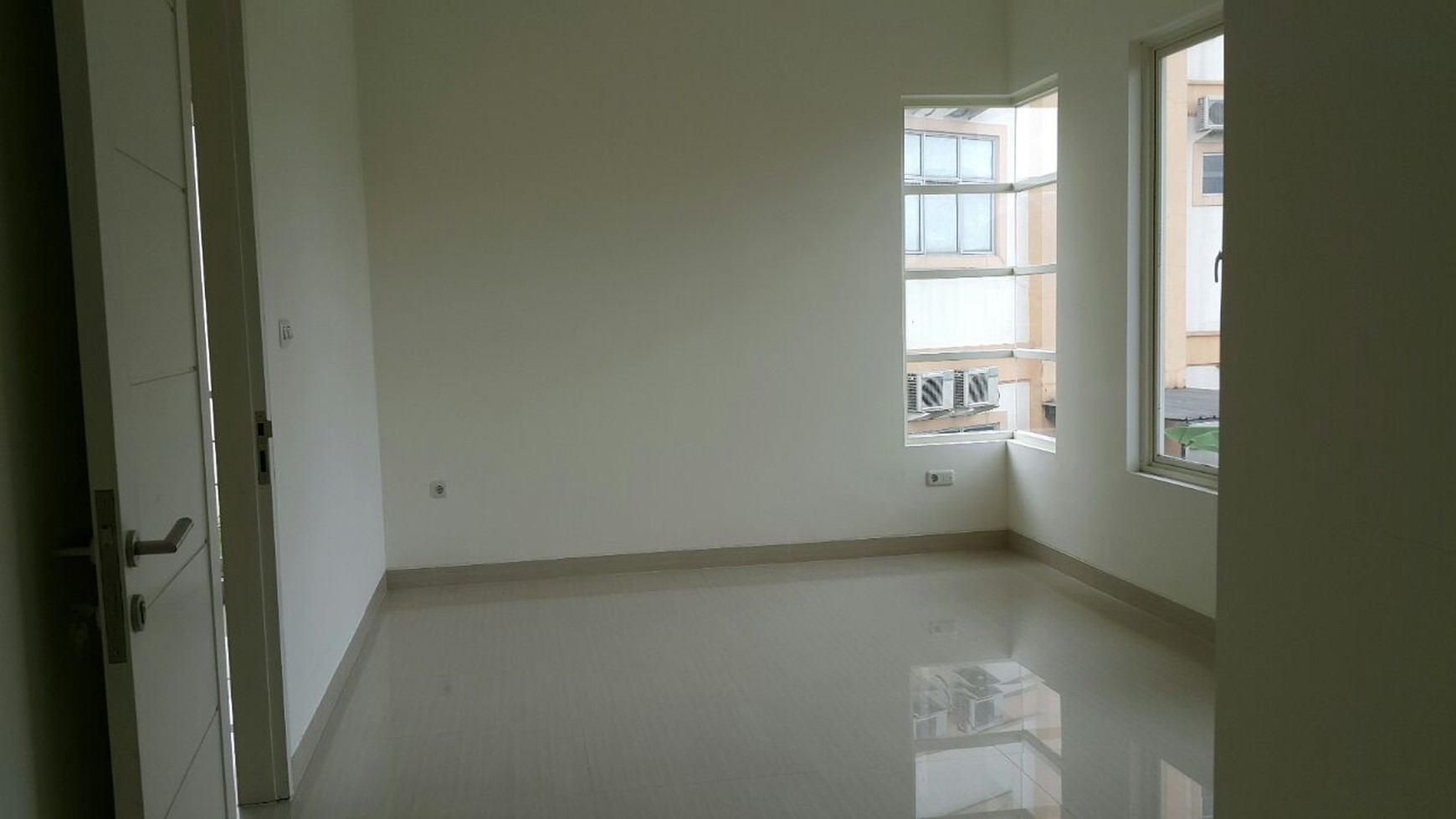 Dijual Rumah Taman Ubud Polos - Lippo Karawaci