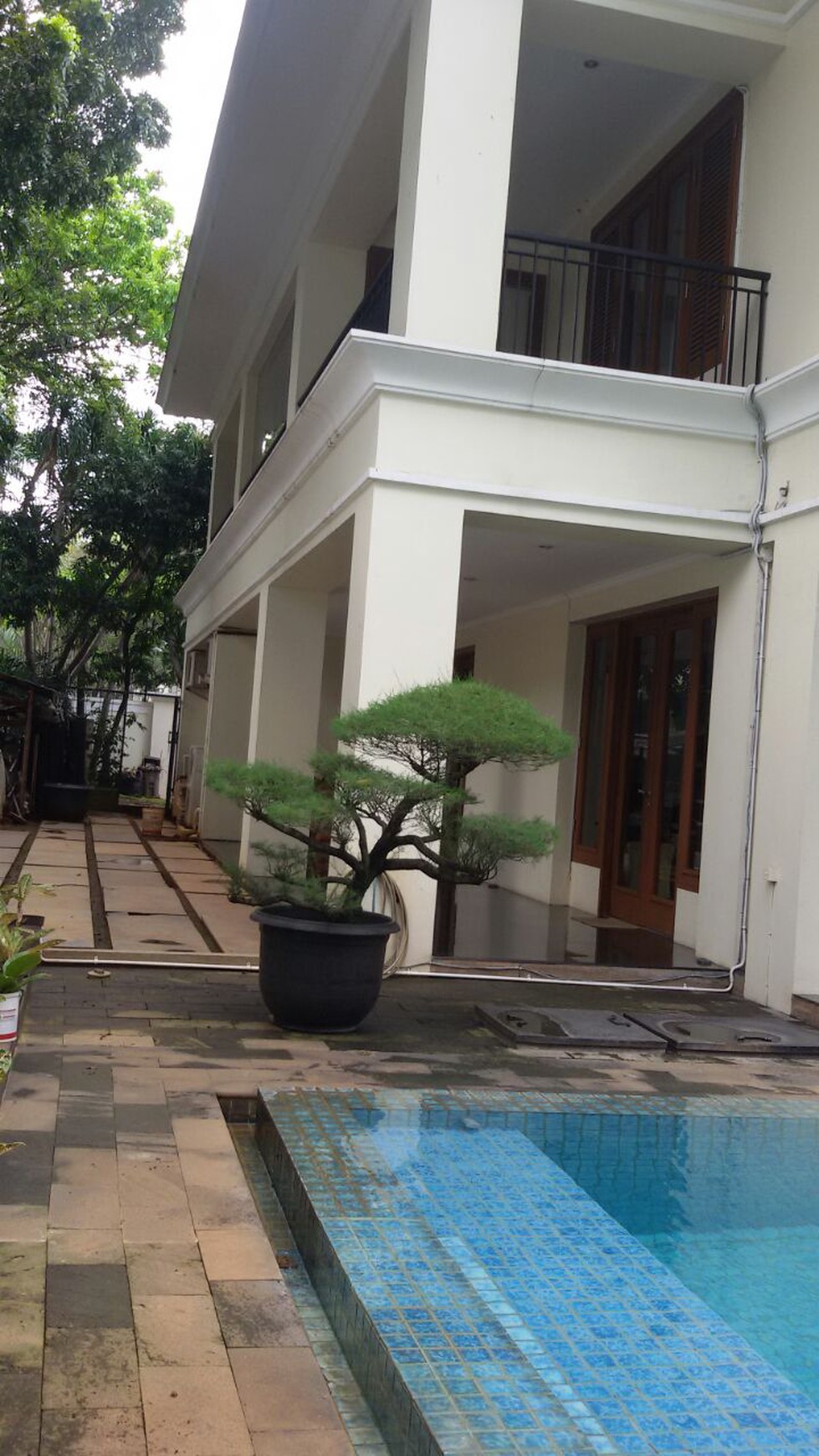 Rumah Minimalis,Asri di Pondok Indah Jakarta Selatan