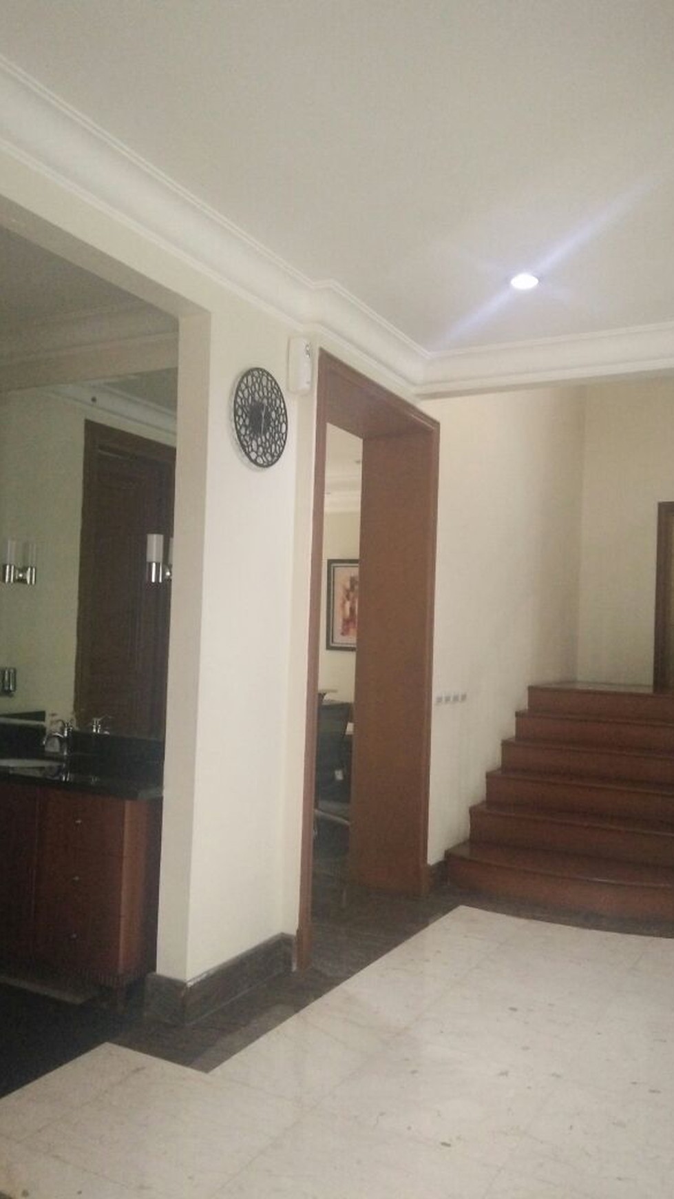 Rumah Minimalis,Asri di Pondok Indah Jakarta Selatan