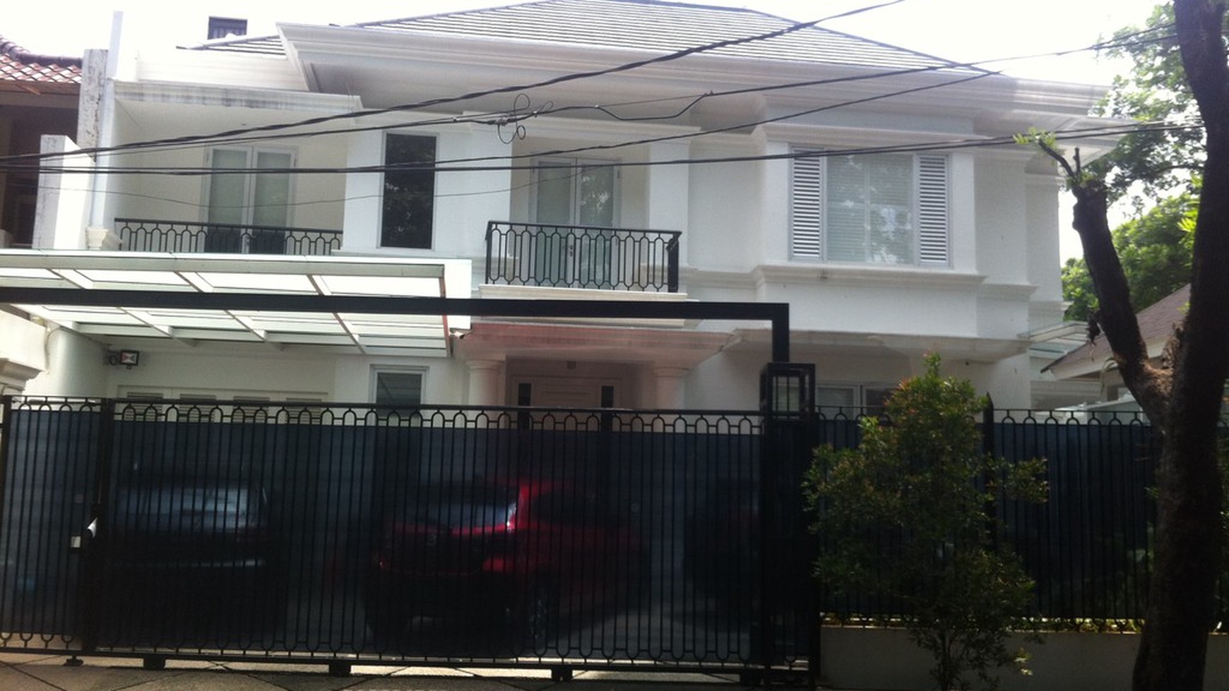 Di Jual Rumah Cantik dan Asri di Pondok Indah