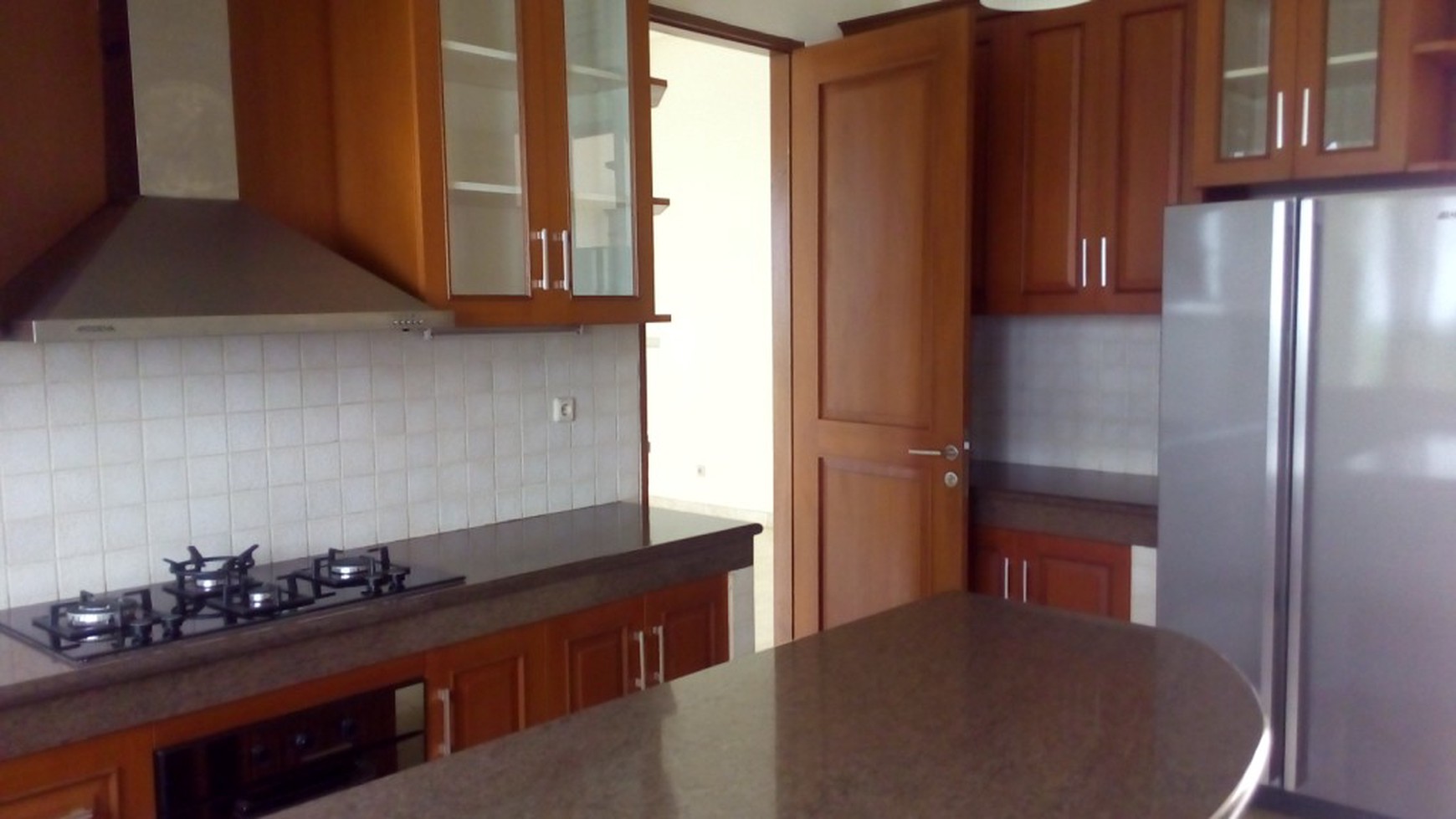 beautiful house in the prime area of Kemang