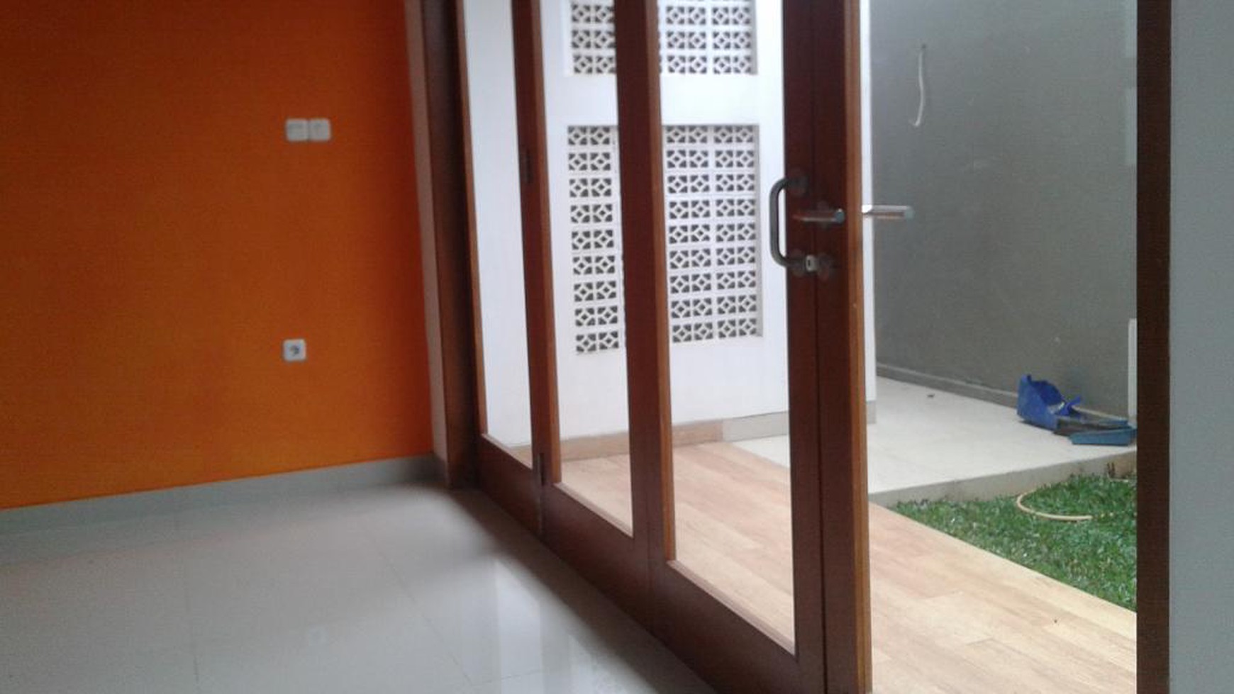 Rumah ekslusive 2lantai, dibangun dari material terbaik, view bagus nyamannya maksimal.