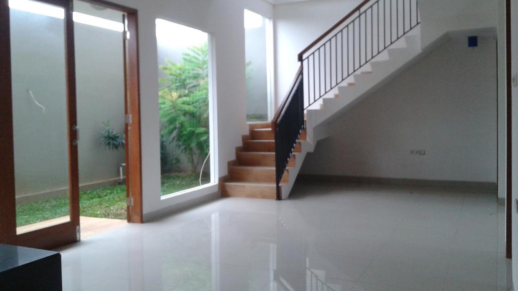Rumah ekslusive 2lantai, dibangun dari material terbaik, view bagus nyamannya maksimal.
