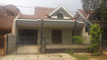 DIJUAL Cepat !!! Rumah di BSD CIty, Sudah Renovasi, dekat sekolah Ora Et-Labora,Surga  kuliner, dan transportasi