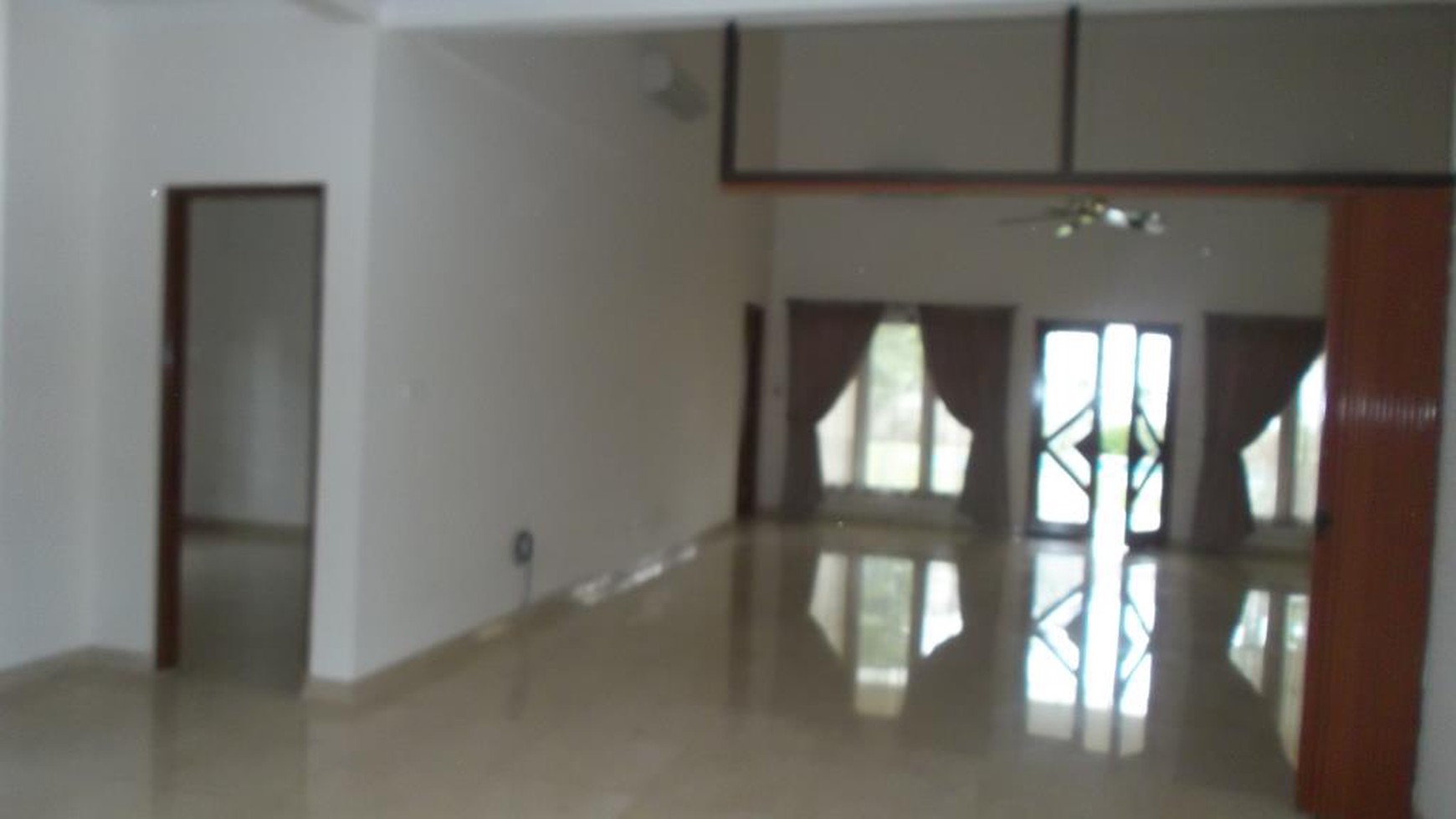 beautiful house in the prime area of Kemang
