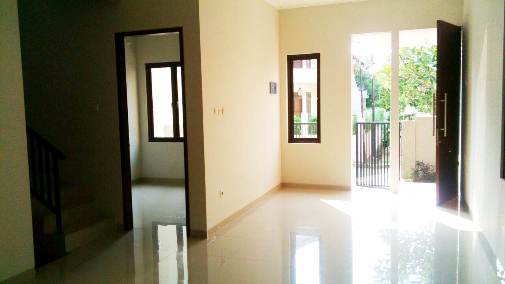 Dijual Rumah Brand New Minimalis di Blok H Cinere