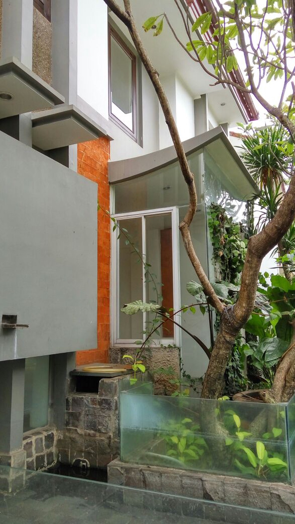 Rumah di Lokasi Premium Siap Huni Minimalis - Pondok Indah Group