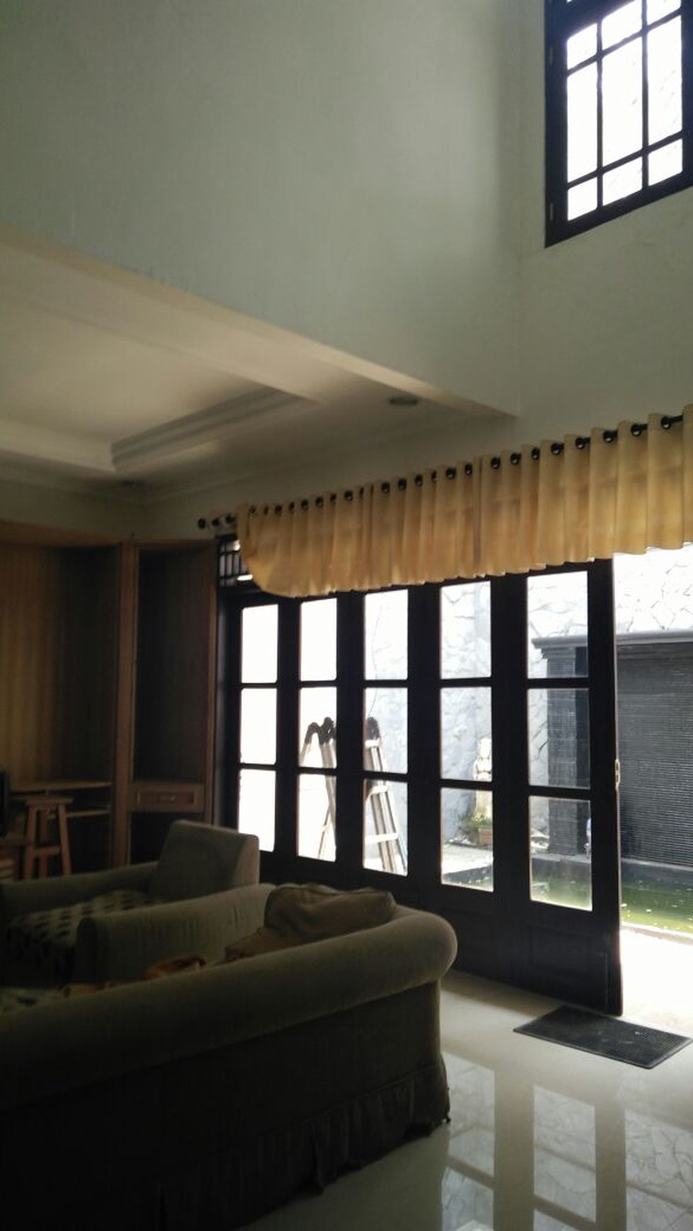 Rumah cantik siap huni, dlm cluster exclusive di sektor 7