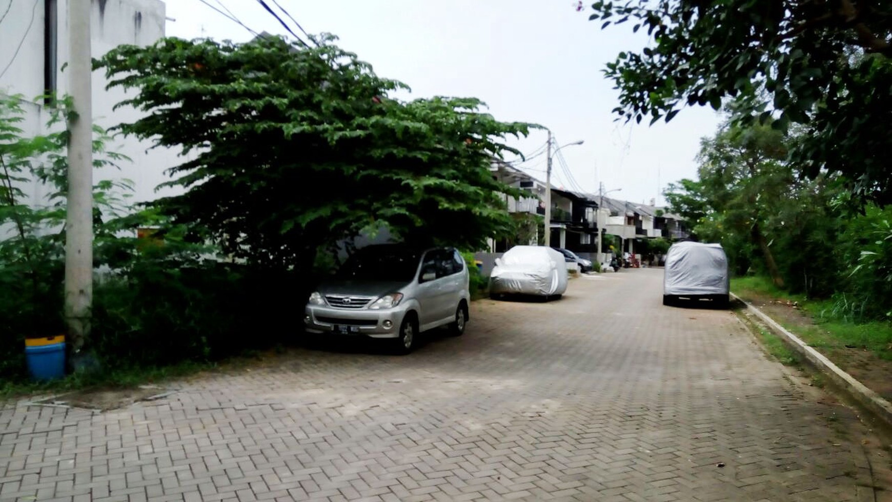 Rumah Nyaman dan Siap Huni di kawasan ciledug, tangerang