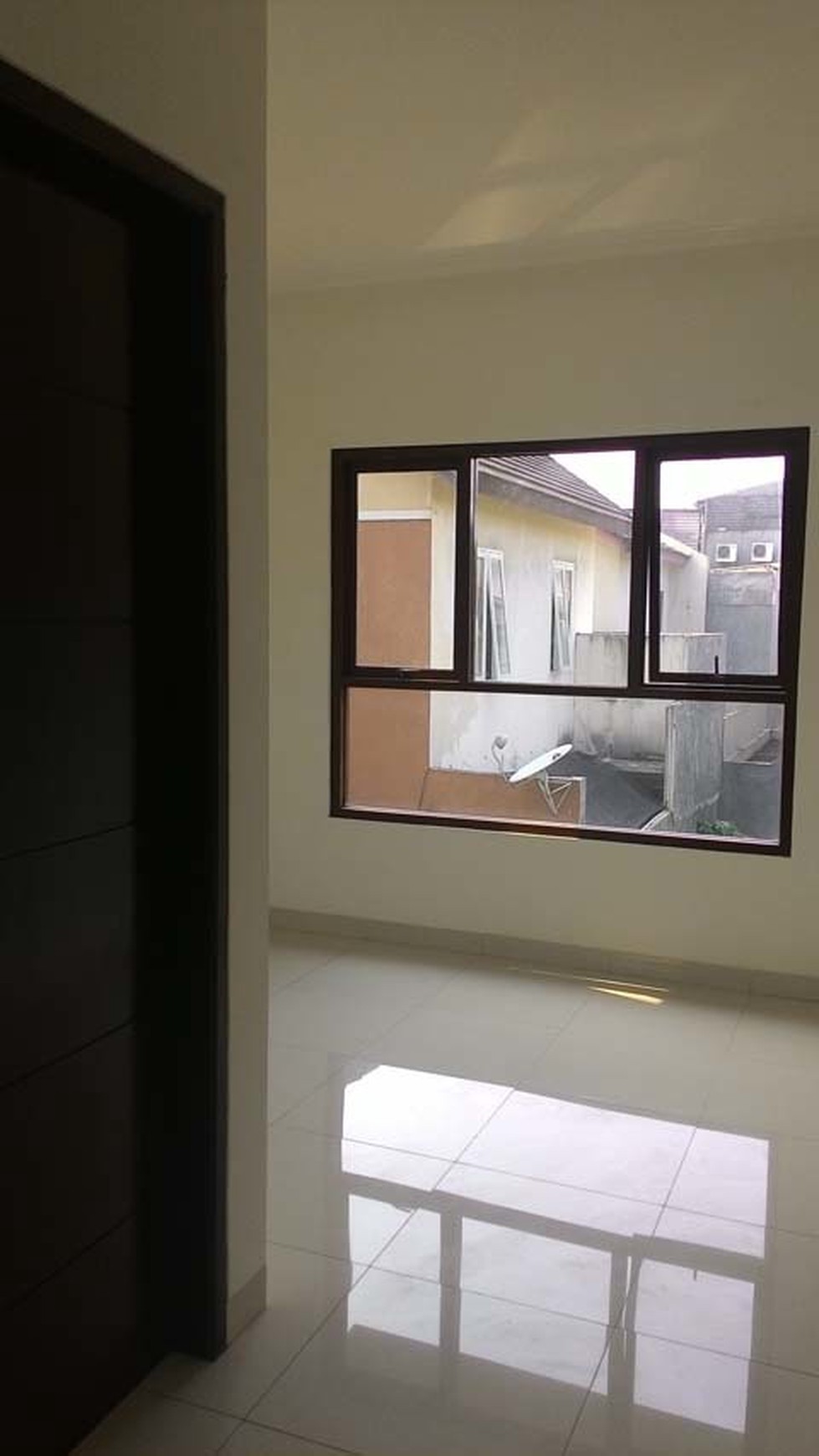 DIJUAL MURAH NEGO SAMPAI DEAL!!! Rumah di BSD CITY, Cluster The Green , hanya 5 menit dari pintu Tol