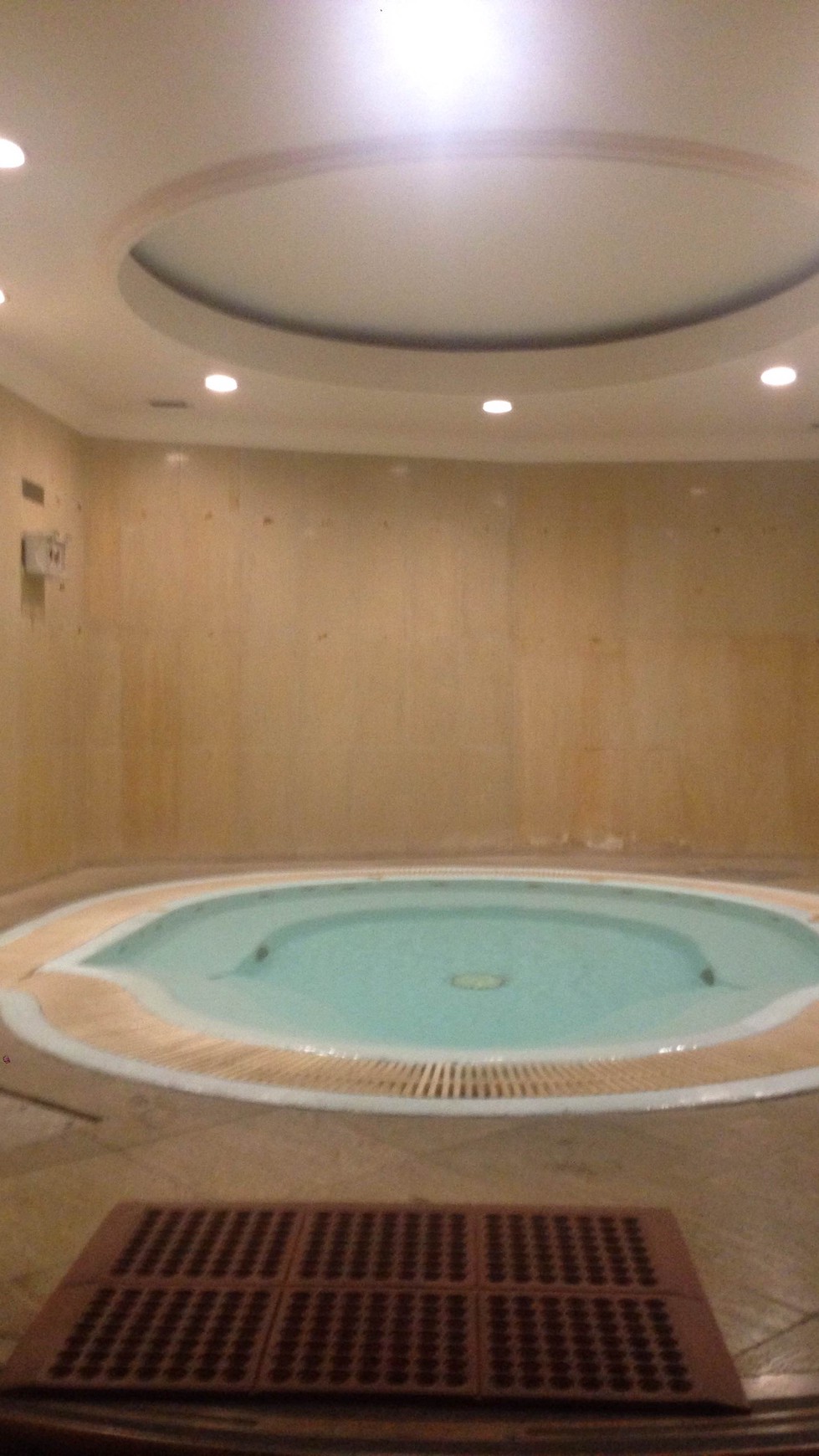 USD $1500 2 BR FOR RENT / SEWA APARTEMENT CASABLANCA