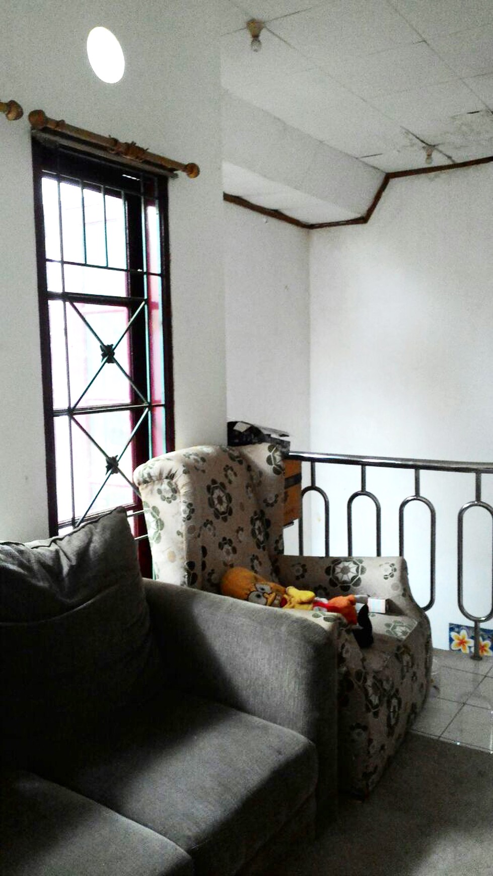 Dijua; Rumah Dalam Komplek di Sawangan