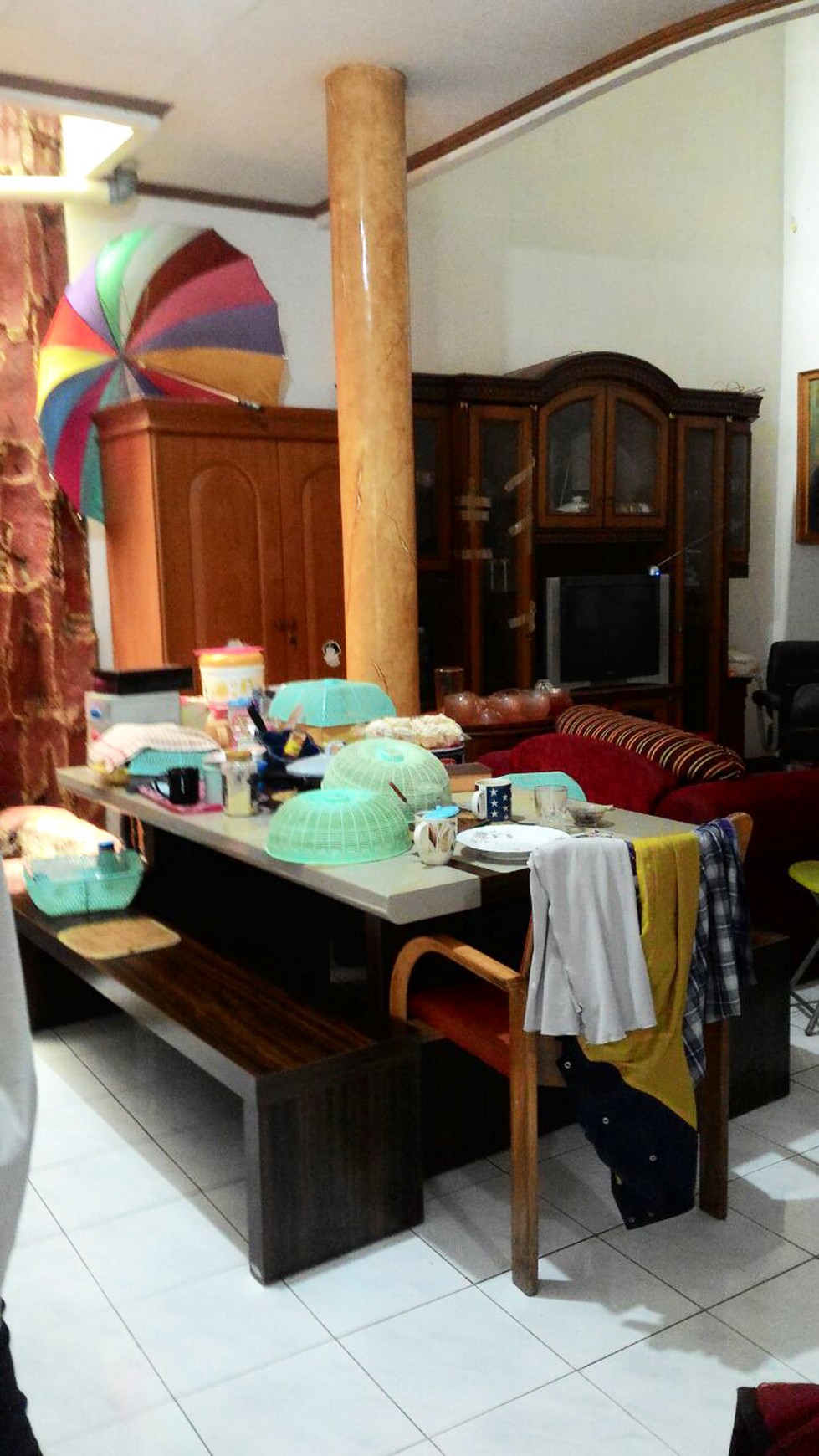 Dijua; Rumah Dalam Komplek di Sawangan