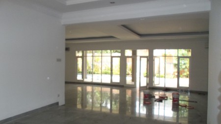 beautiful house in the prime area of Kemang