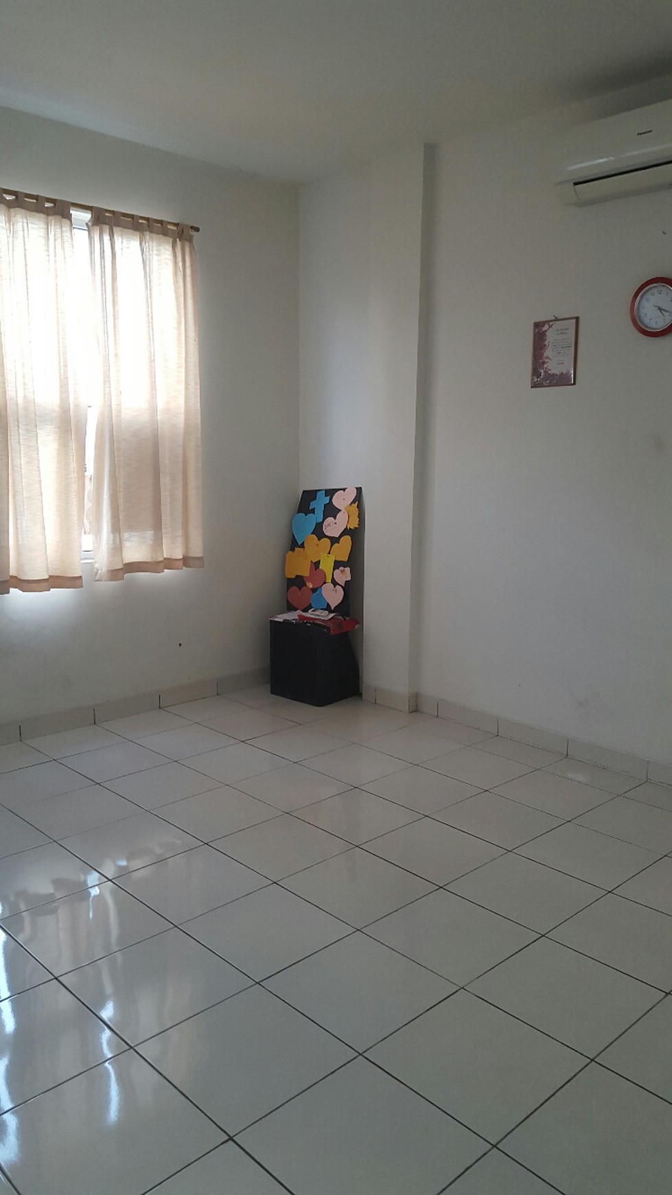 Disewakan Ruko Barcelona - Palem Semi, Karawaci