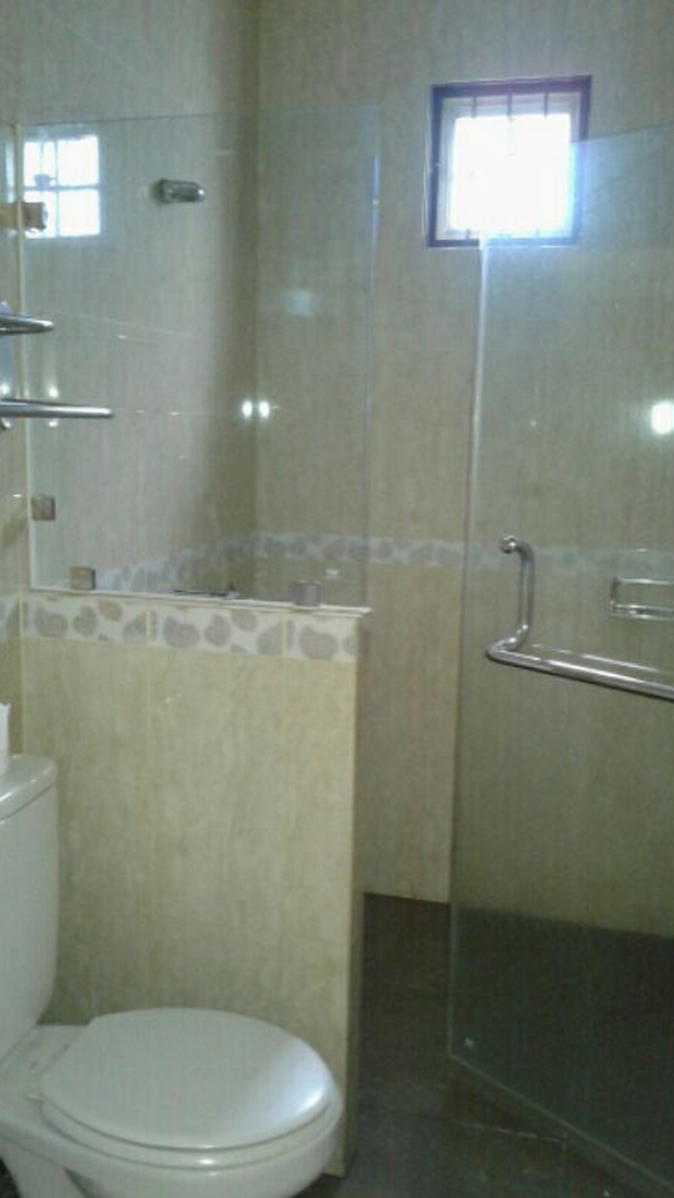 Disewakan Rumah di Taman Imam Bonjol - Lippo Karawaci