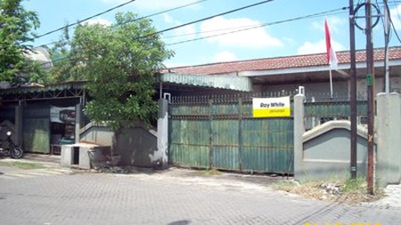 Rumah Hitung tanah, Lokasi Strategis, bebas banjir, row jalan lebar, cocok untuk usaha - D/Y -