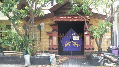 Rumah 3 Lantai, Bagus, Terawat + Siap Huni