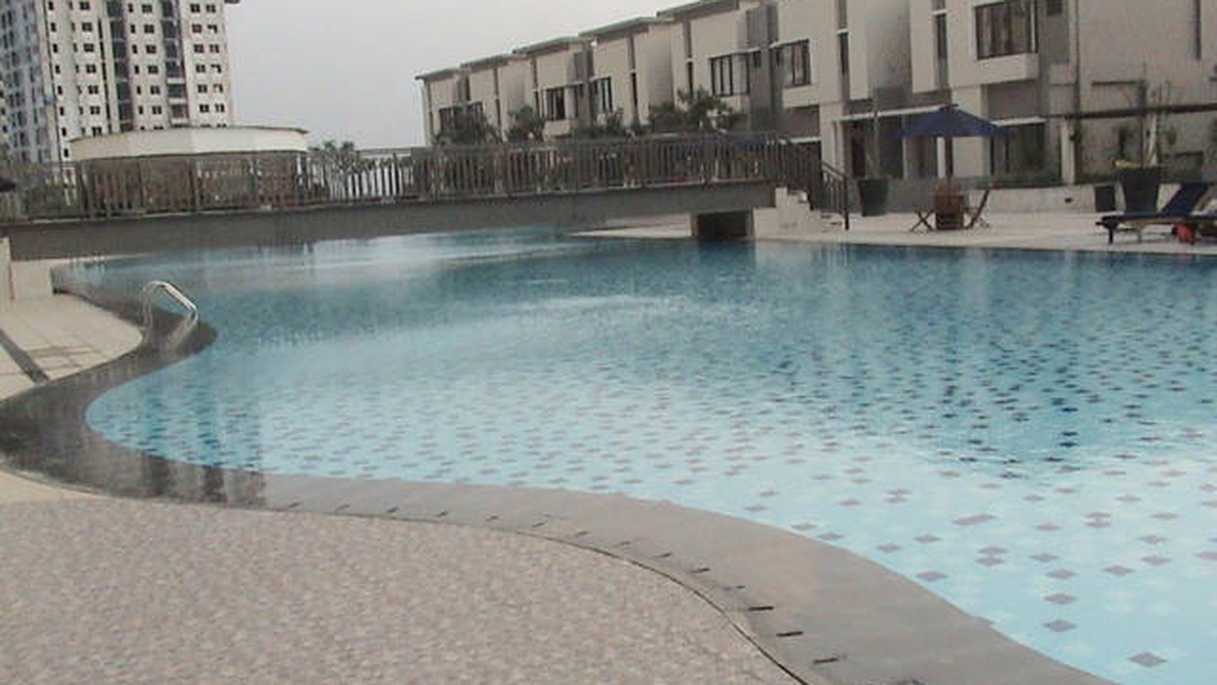 Disewa / For Rent 3BR fully furnished very good condition in Cosmo Residence