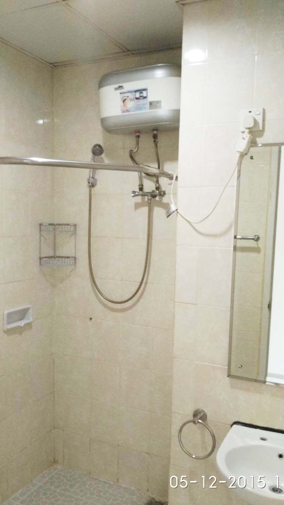Disewa / For Rent 3BR fully furnished very good condition in Cosmo Residence