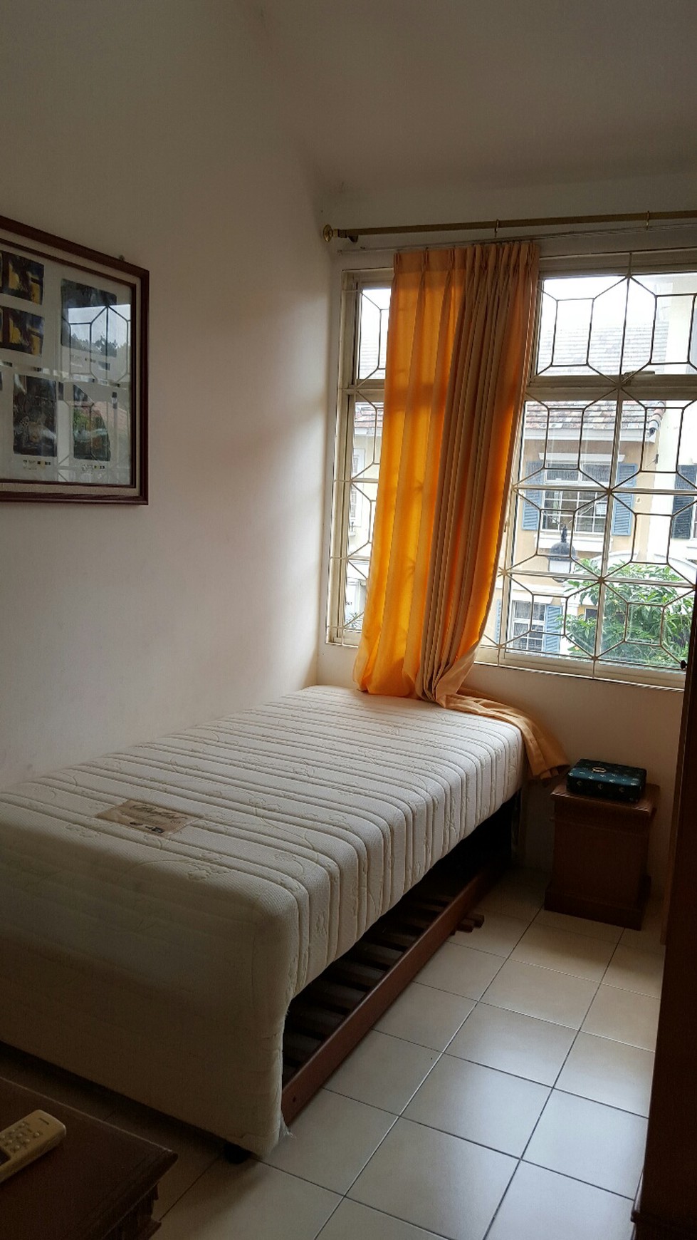 Disewakan Townhouse Taman Ayu Lantai 2 Semi Furnish - Lippo Karawaci